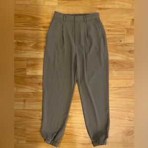 Uniqlo fitted work pants dark gray